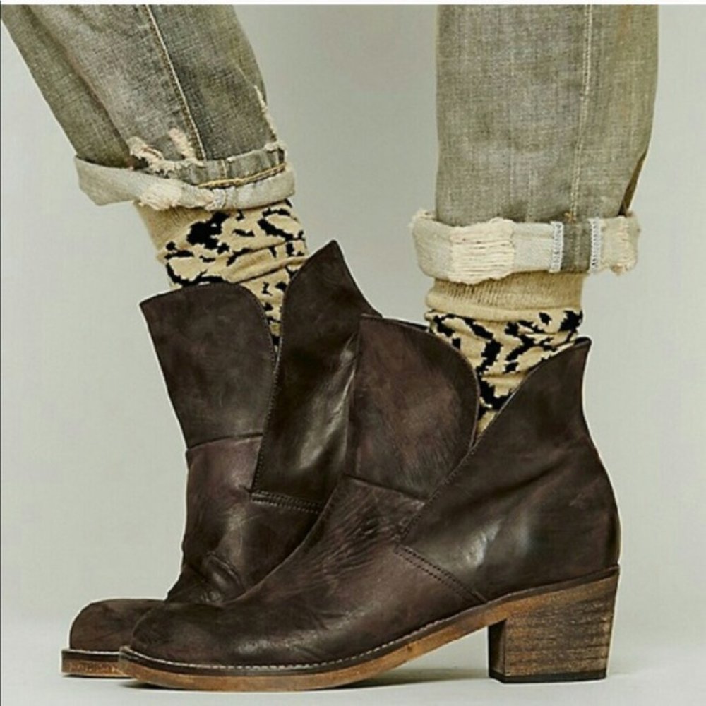 Free People Brooks Ankle Boot size 7  - Brown Leather Bootie